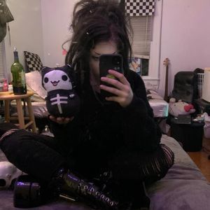 Meet your Posher, Beka